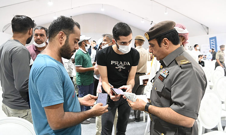 On the First Day of the Amnesty, 1,000 People are Received by Dubai to Correct their Status