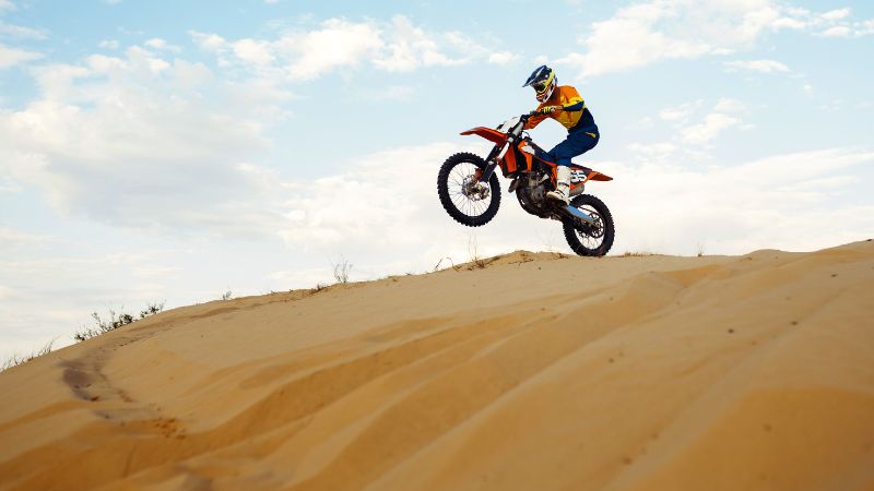 After a Man’s Motorcycle crashes in the Rafadah Desert, Sharjah Police Rescue him