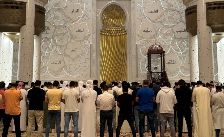 Mosques in the United Arab Emirates are Packed for the First Taraweeh Prayers of Ramadan