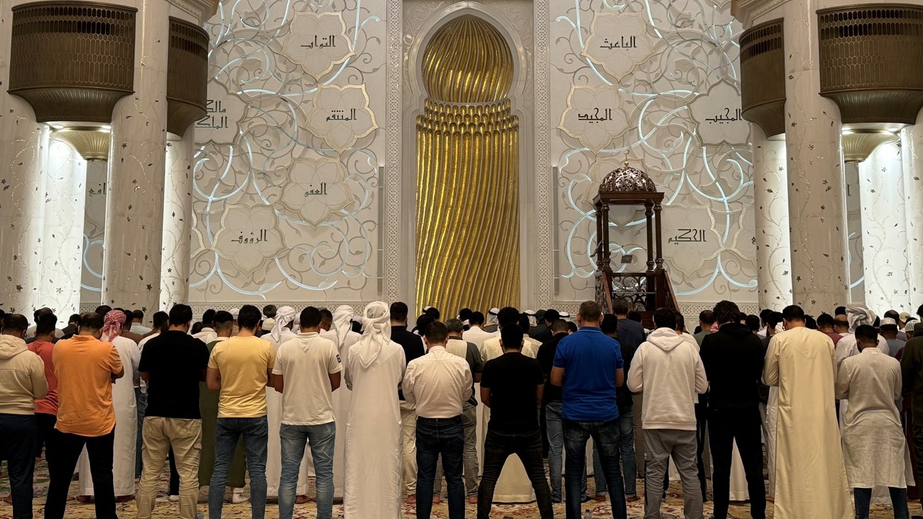 Mosques in the United Arab Emirates are Packed for the First Taraweeh Prayers of Ramadan