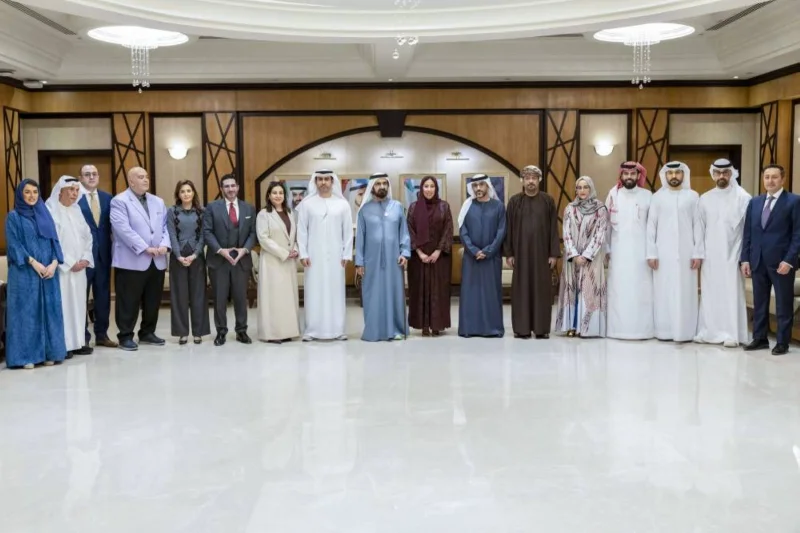 Sheikh Mohammed Meets with Arab Journalism Award Board Members
