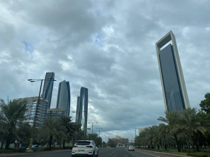 Parts of the UAE Are Seeing Rain for the Second Day in a Row, and Vision is Obstructed by Fog for Three Hours