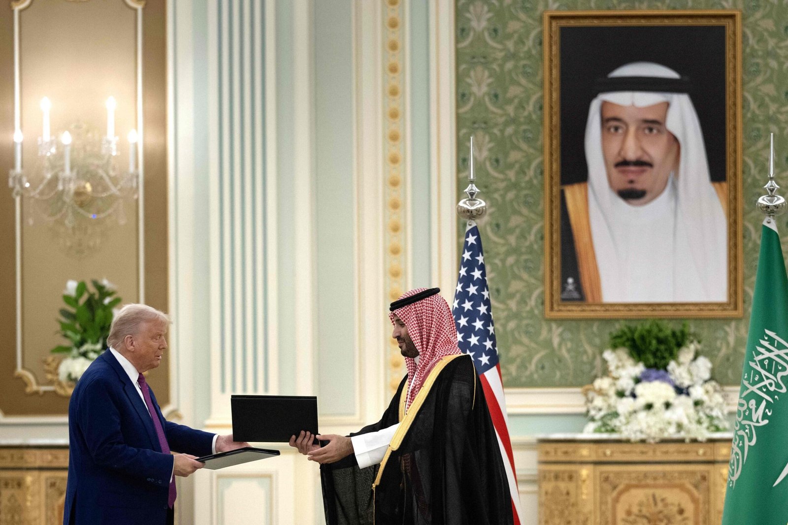 US-Saudi Clinch $142 Billion Military Pact, Other Agreements