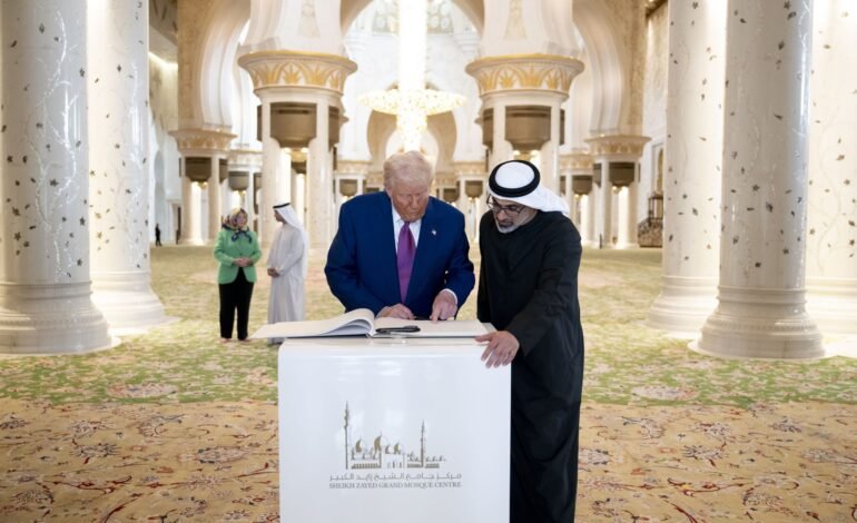 The US President Visits Abu Dhabi’s Sheikh Zayed Grand Mosque