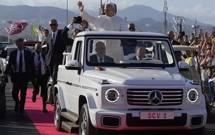 Pope’s “Jubilee of Youth” Ends with a Massive Liturgy in Rome