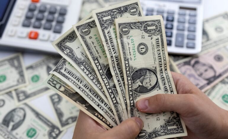 After Several Countries Boosted Their Tariffs, the Dollar Reached Fresh Highs