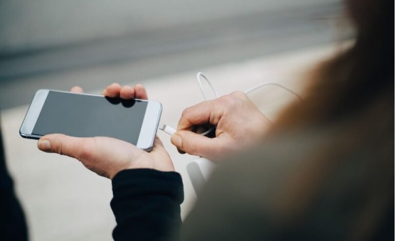 The UAE Says That 79% of Travelers Are at Risk From Dangerous Charging Stations