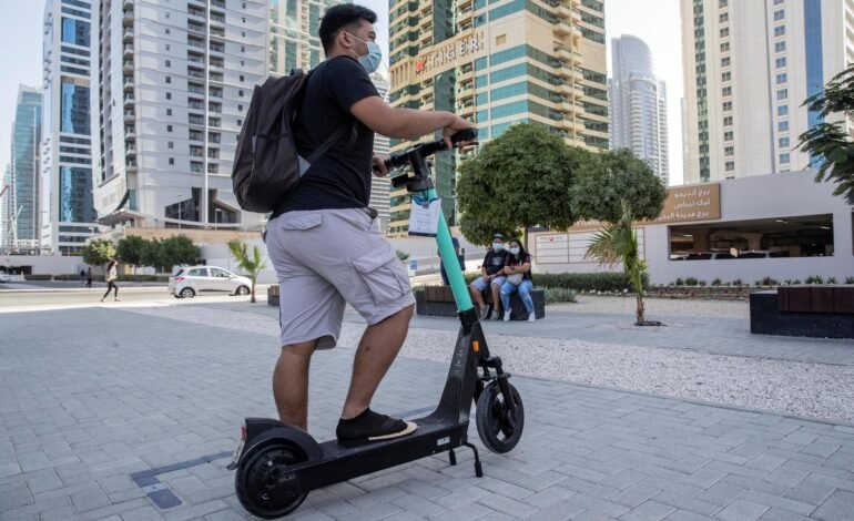 On Dubai Fitness Tracks, Teenagers were Observed Riding Adapted E-bikes at Speeds Exceeding 100 km/h