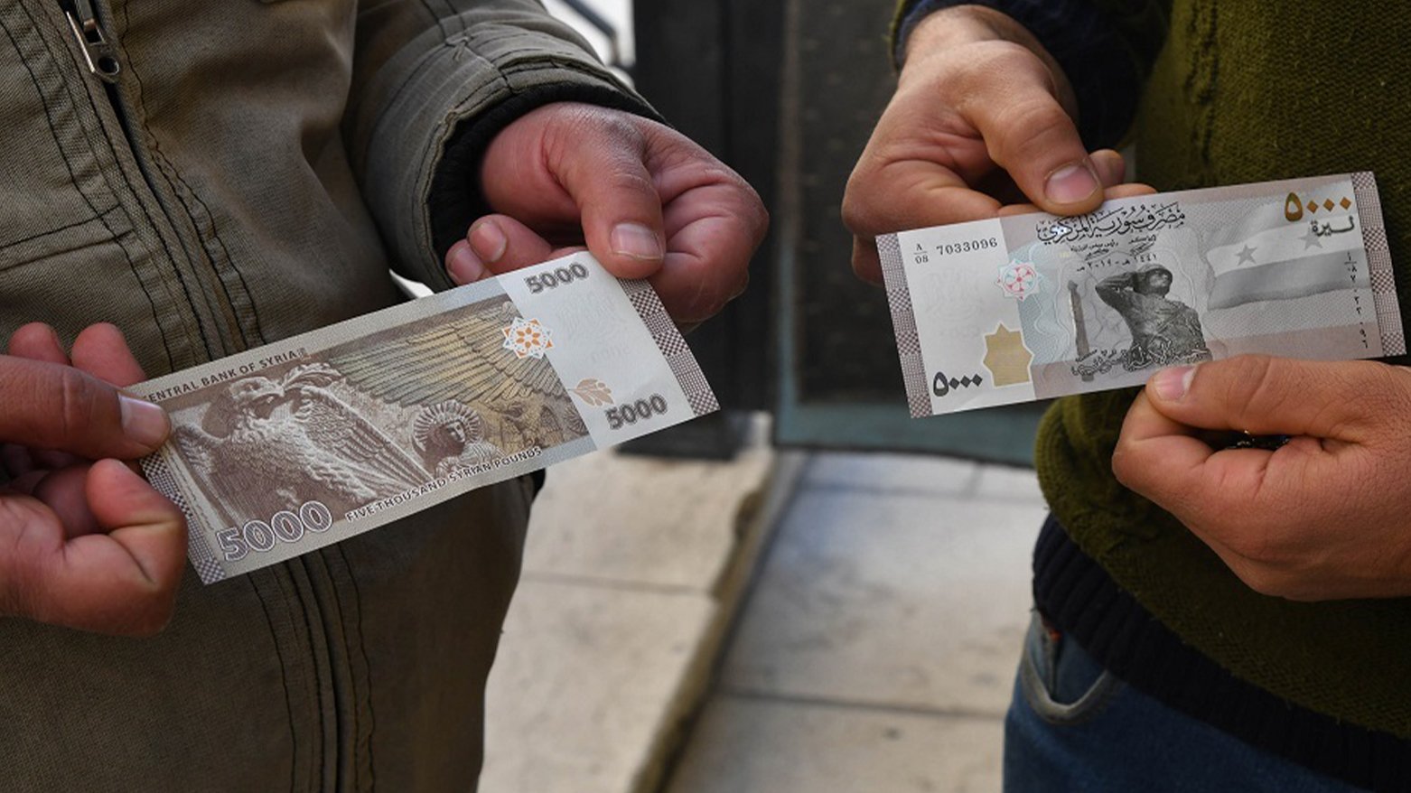 Syria’s Central Bank Chief Says The Country Will Begin Changing its Currency on January 1