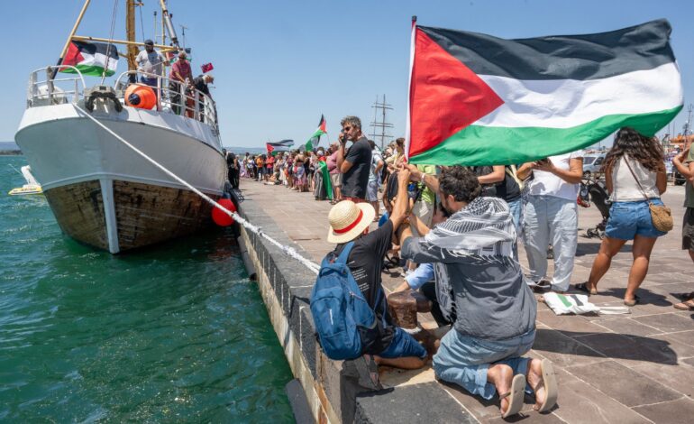 Aid Flotilla for Gaza Seeks to End Israel’s Embargo
