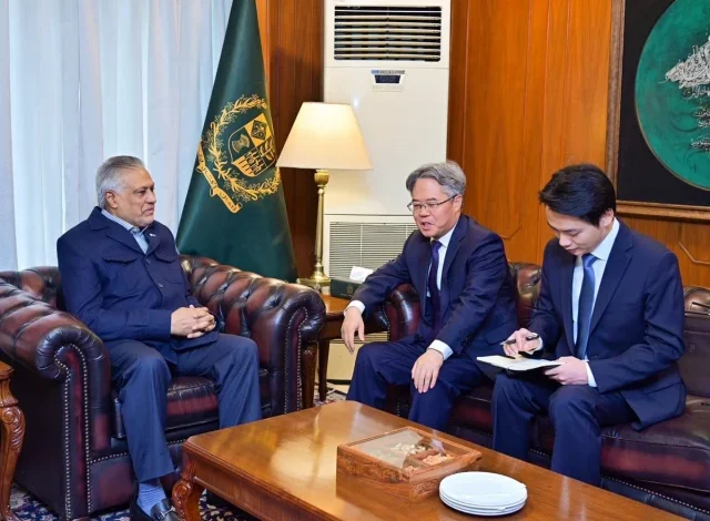 China Calls on Pakistan to Intensify Middle East Mediation