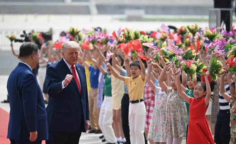 Chinese Citizens Applaud Trump’s Enthusiastic Xi Reception